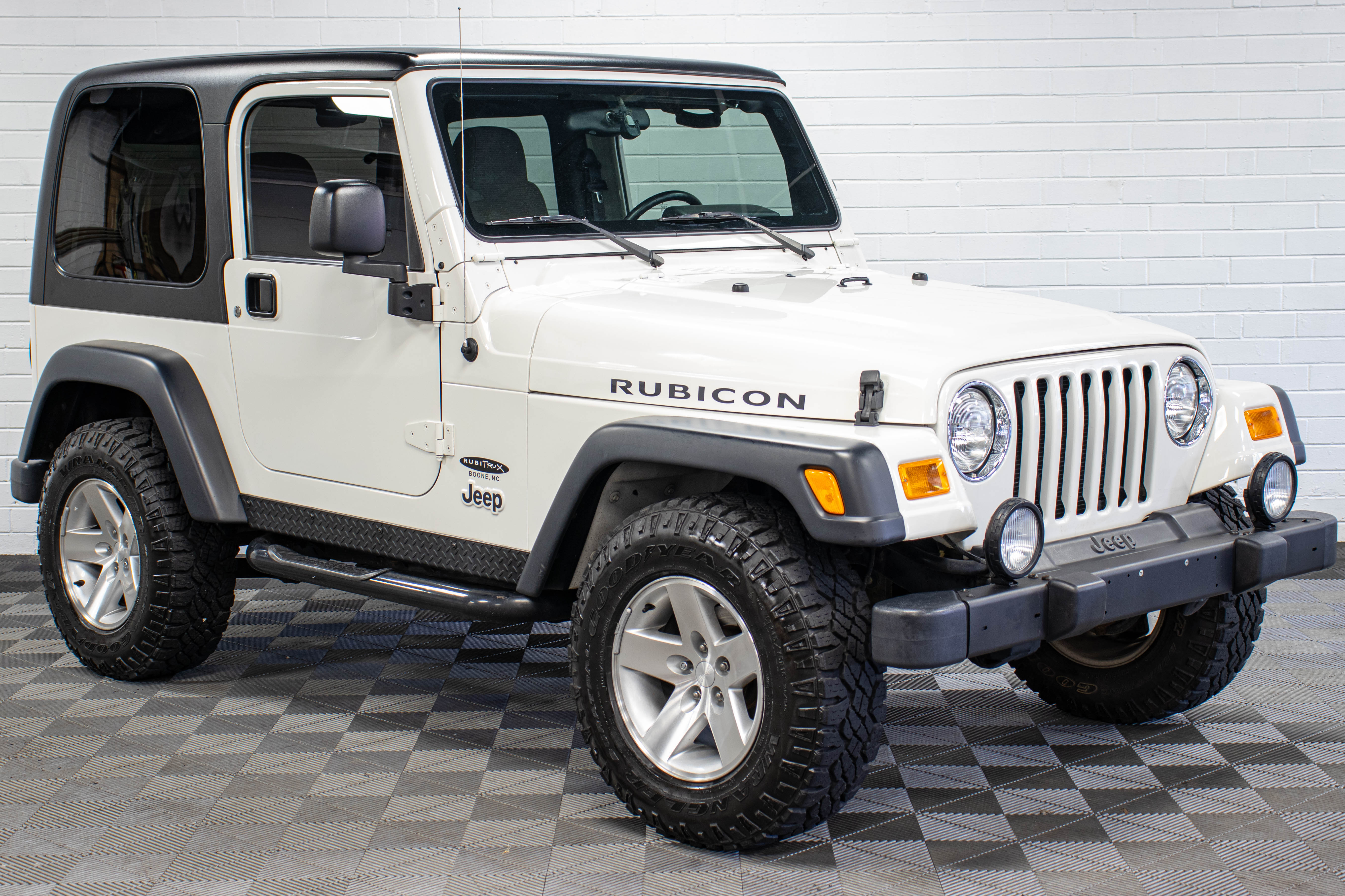 2004 Jeep Wrangler TJ Rubicon Dual Top Stone White