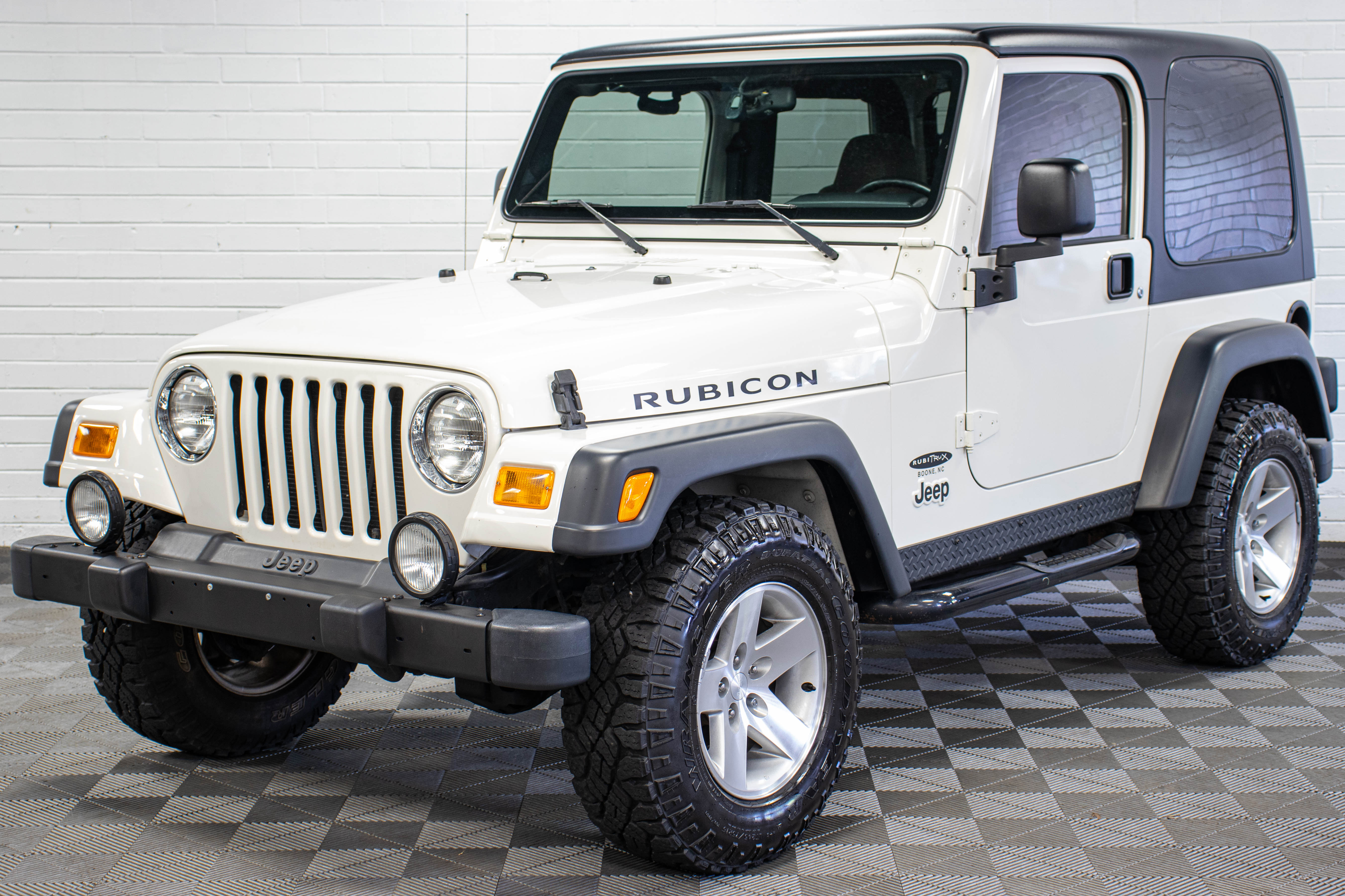 2004 Jeep Wrangler TJ Rubicon Dual Top Stone White