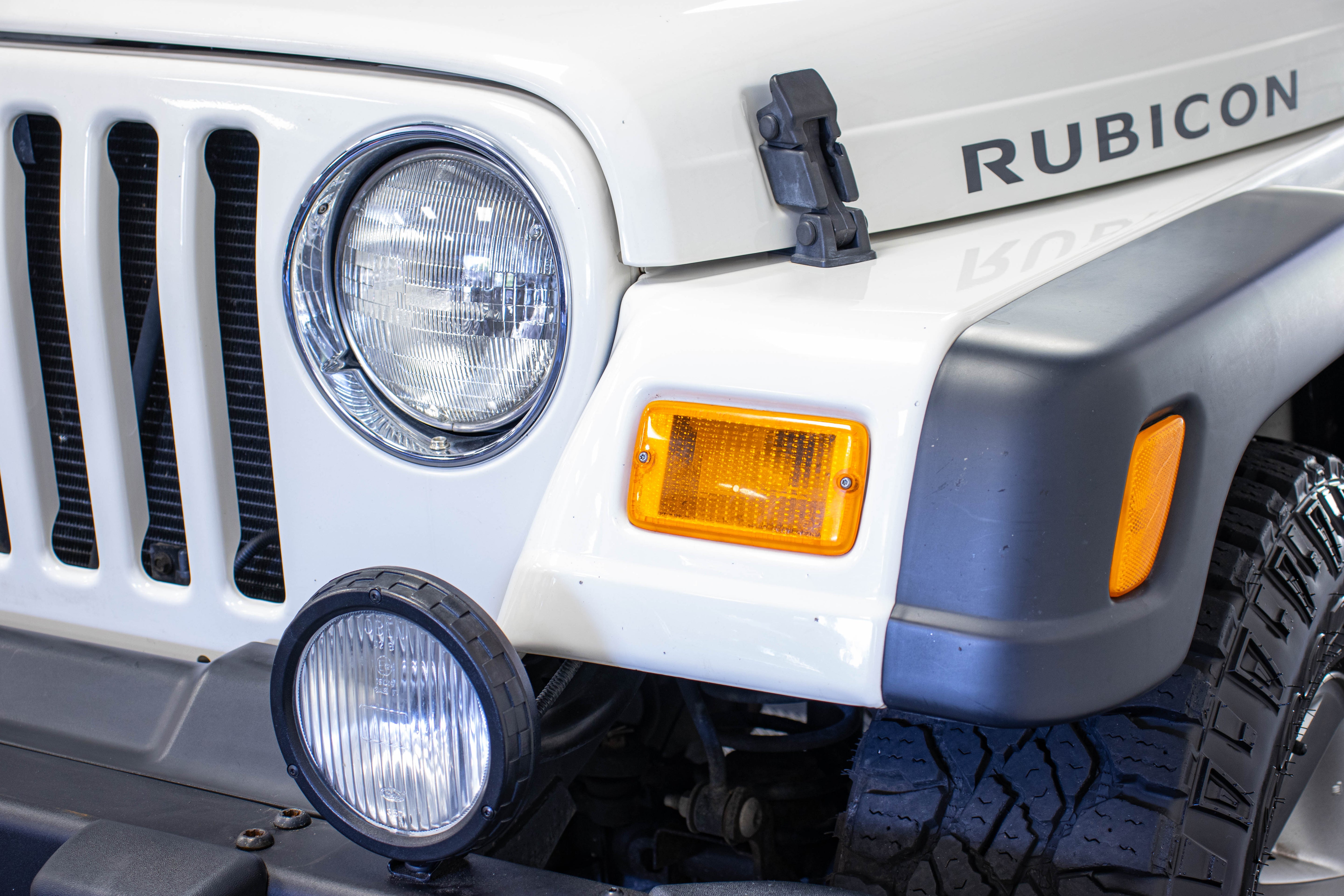 2004 Jeep Wrangler TJ Rubicon Dual Top Stone White