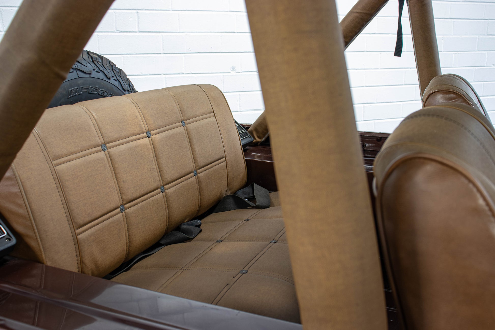1976 Jeep CJ-5 304 Levi Edition Bikini Top Dark Cocoa, 46k Miles