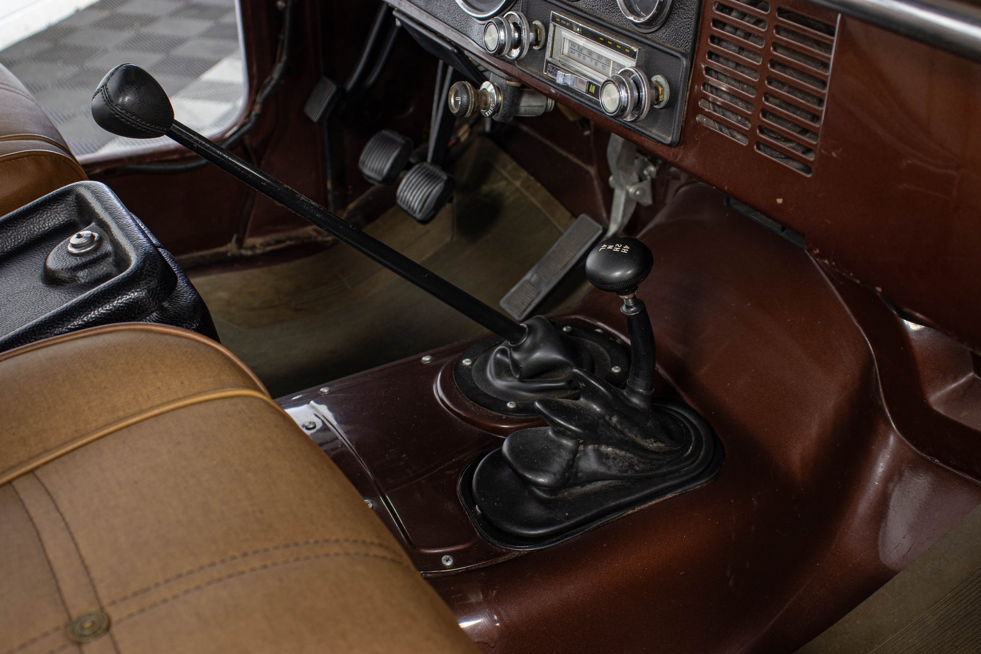 1976 Jeep CJ-5 304 Levi Edition Bikini Top Dark Cocoa, 46k Miles