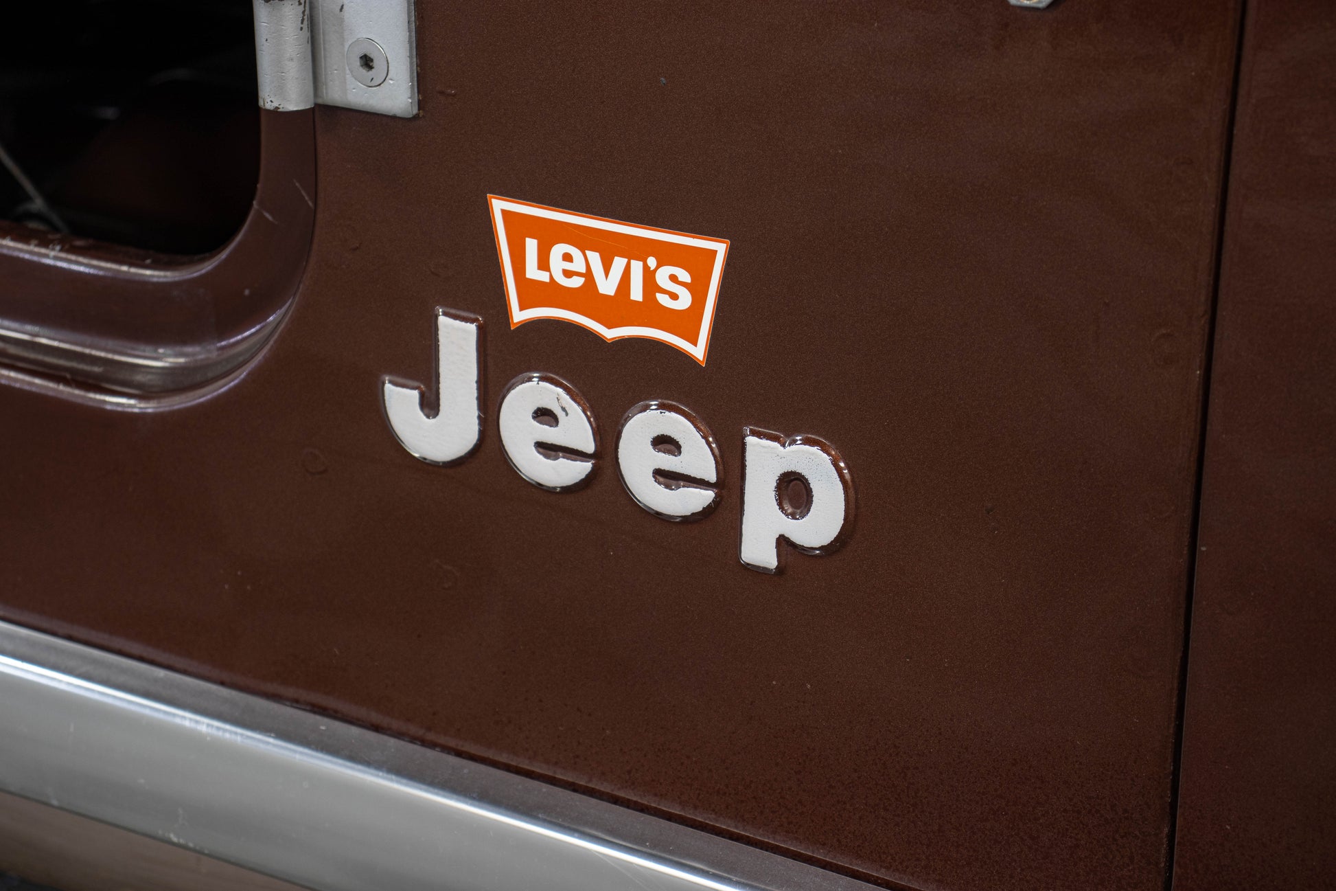 1976 Jeep CJ-5 304 Levi Edition Bikini Top Dark Cocoa, 46k Miles