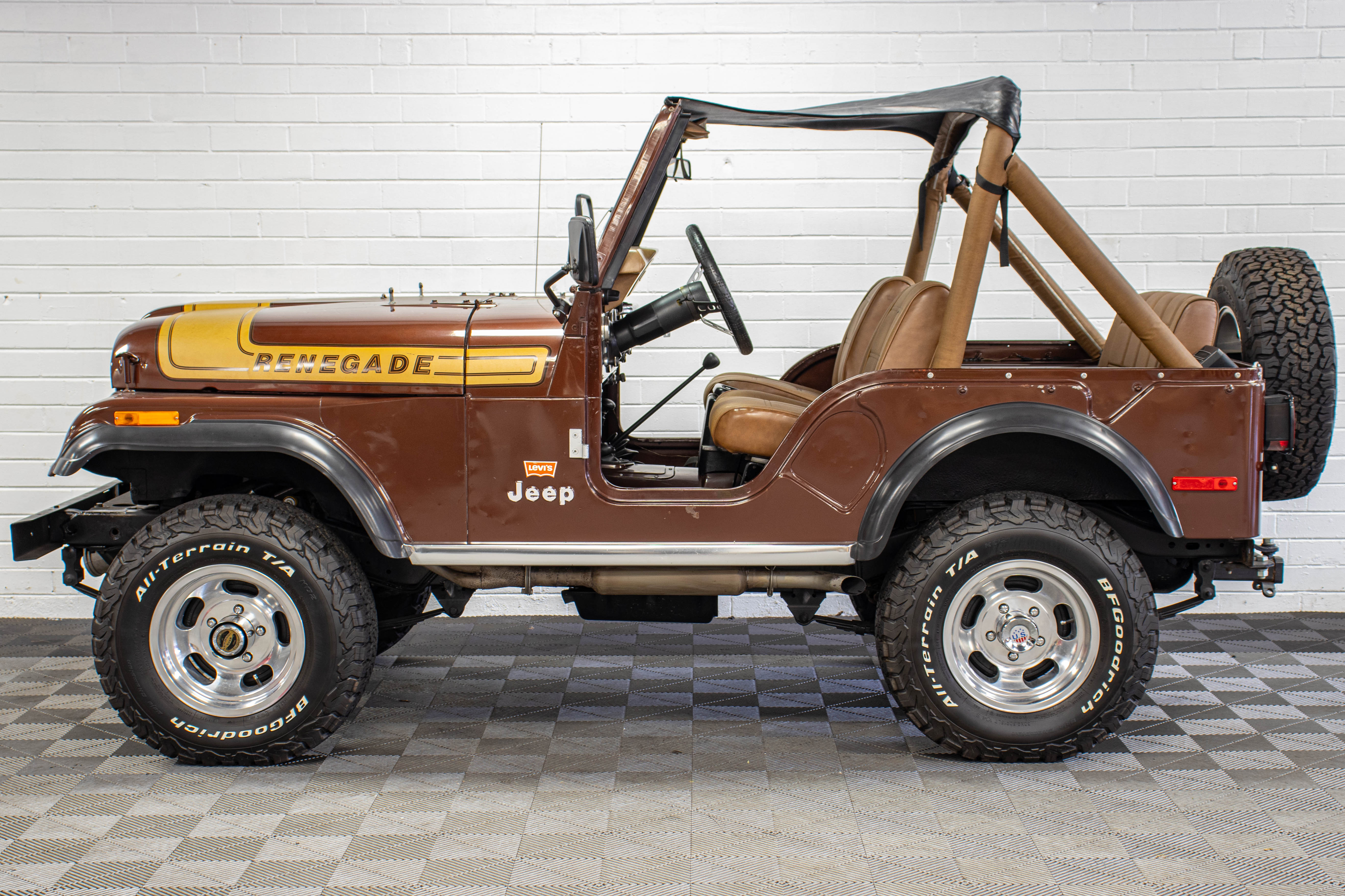 1976 Jeep CJ-5 304 Levi Edition Bikini Top Dark Cocoa, 46k Miles