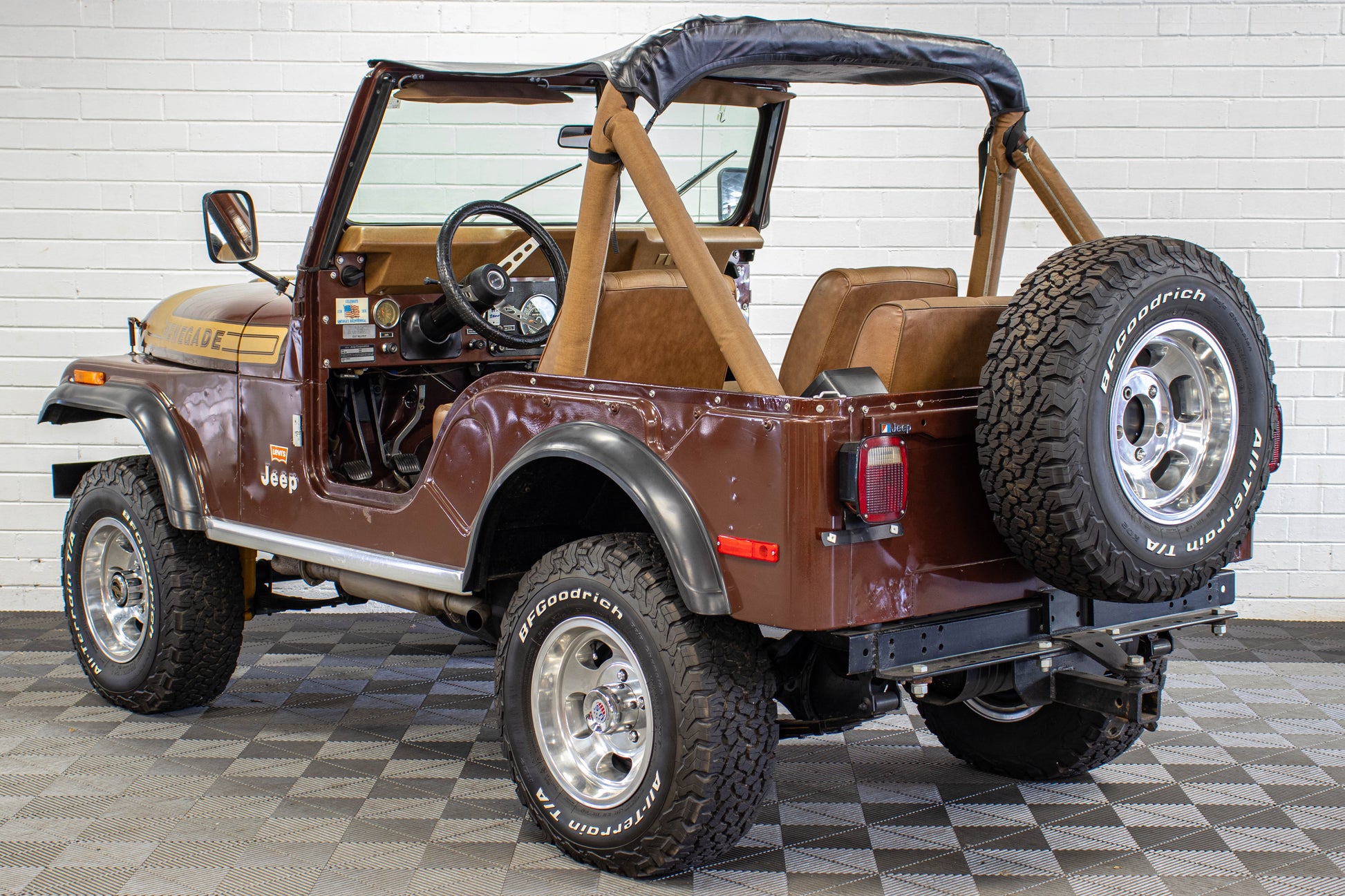 1976 Jeep CJ-5 304 Levi Edition Bikini Top Dark Cocoa, 46k Miles