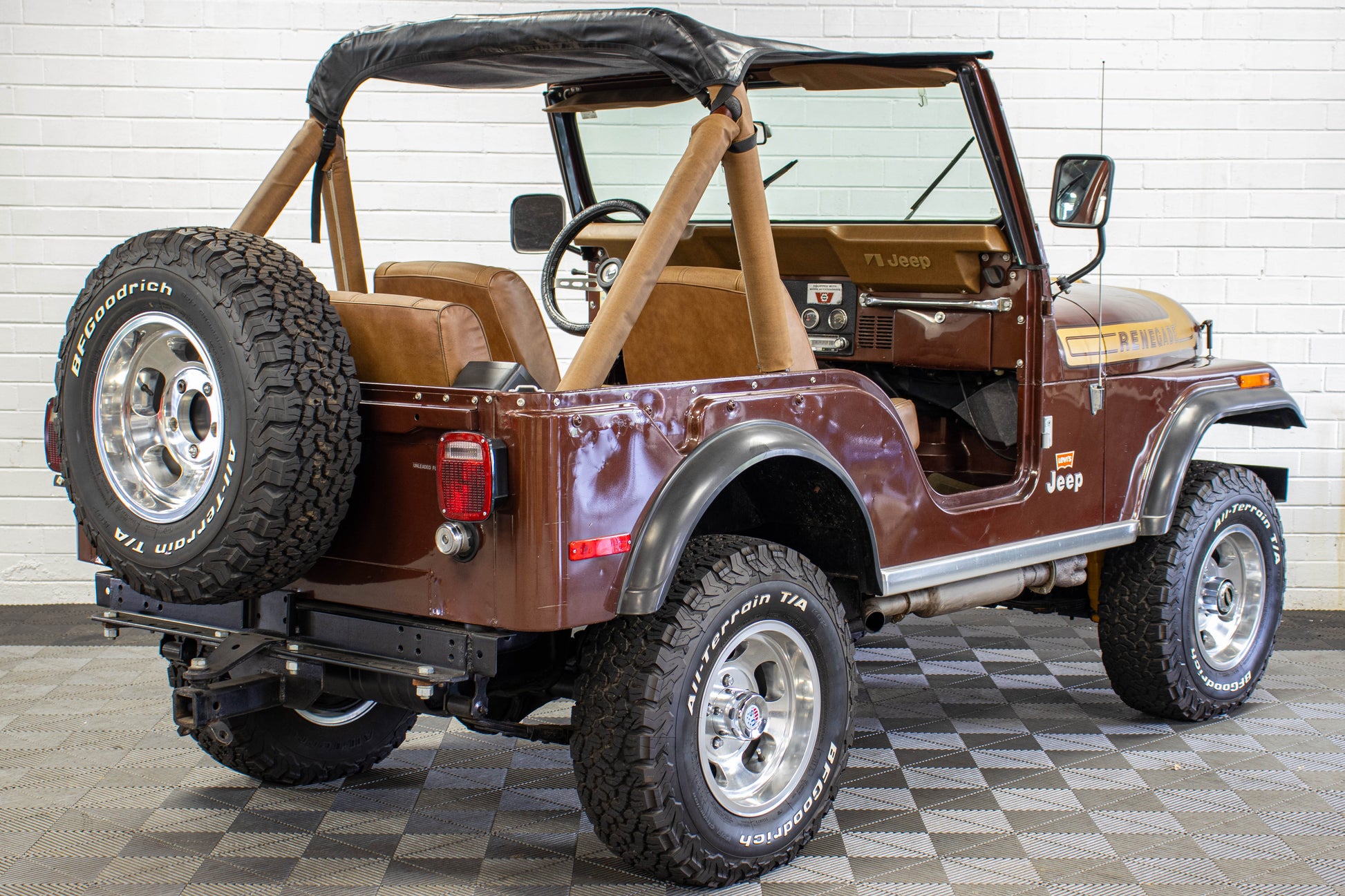 1976 Jeep CJ-5 304 Levi Edition Bikini Top Dark Cocoa, 46k Miles