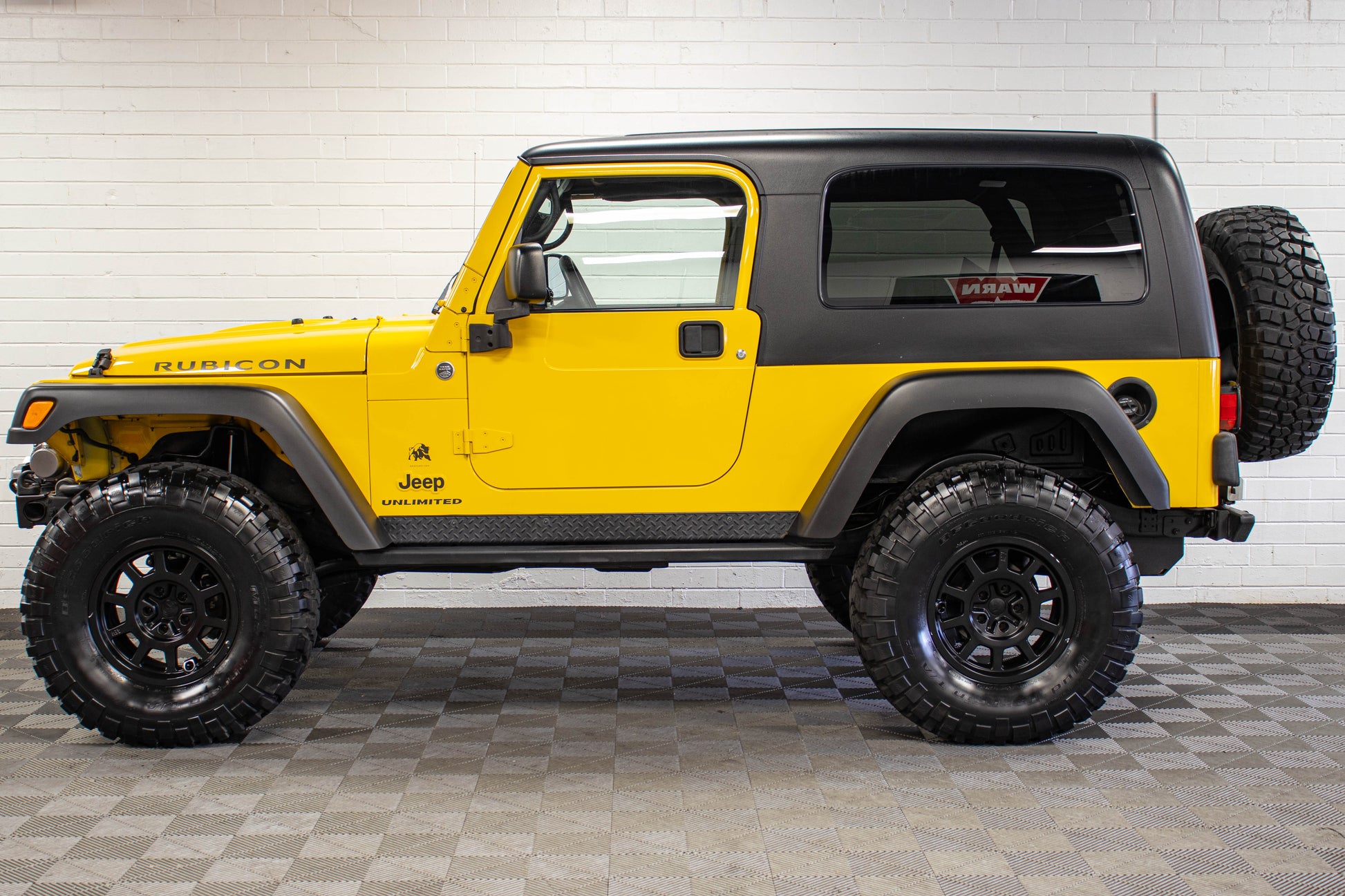 2006 Jeep Wrangler TJ Unlimited Rubicon HEMI Solar Yellow