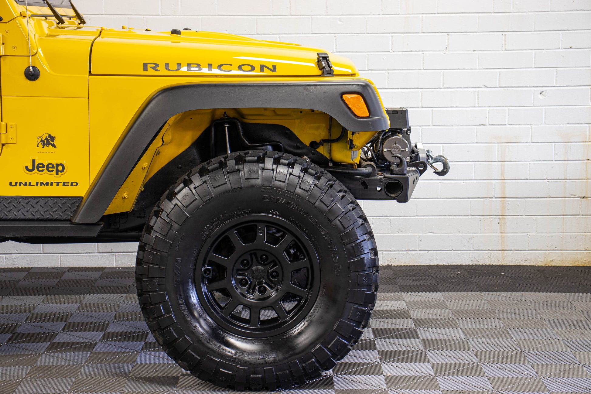2006 Jeep Wrangler TJ Unlimited Rubicon HEMI Solar Yellow