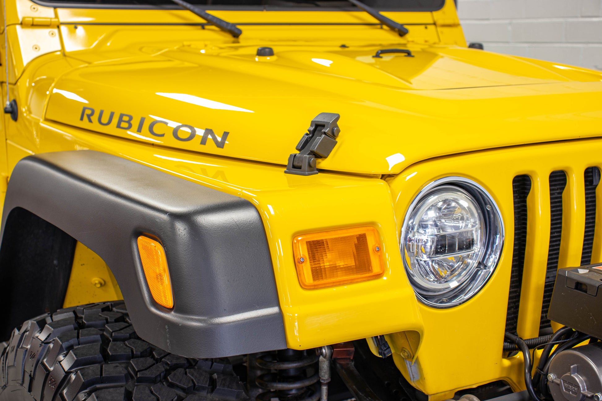 2006 Jeep Wrangler TJ Unlimited Rubicon HEMI Solar Yellow