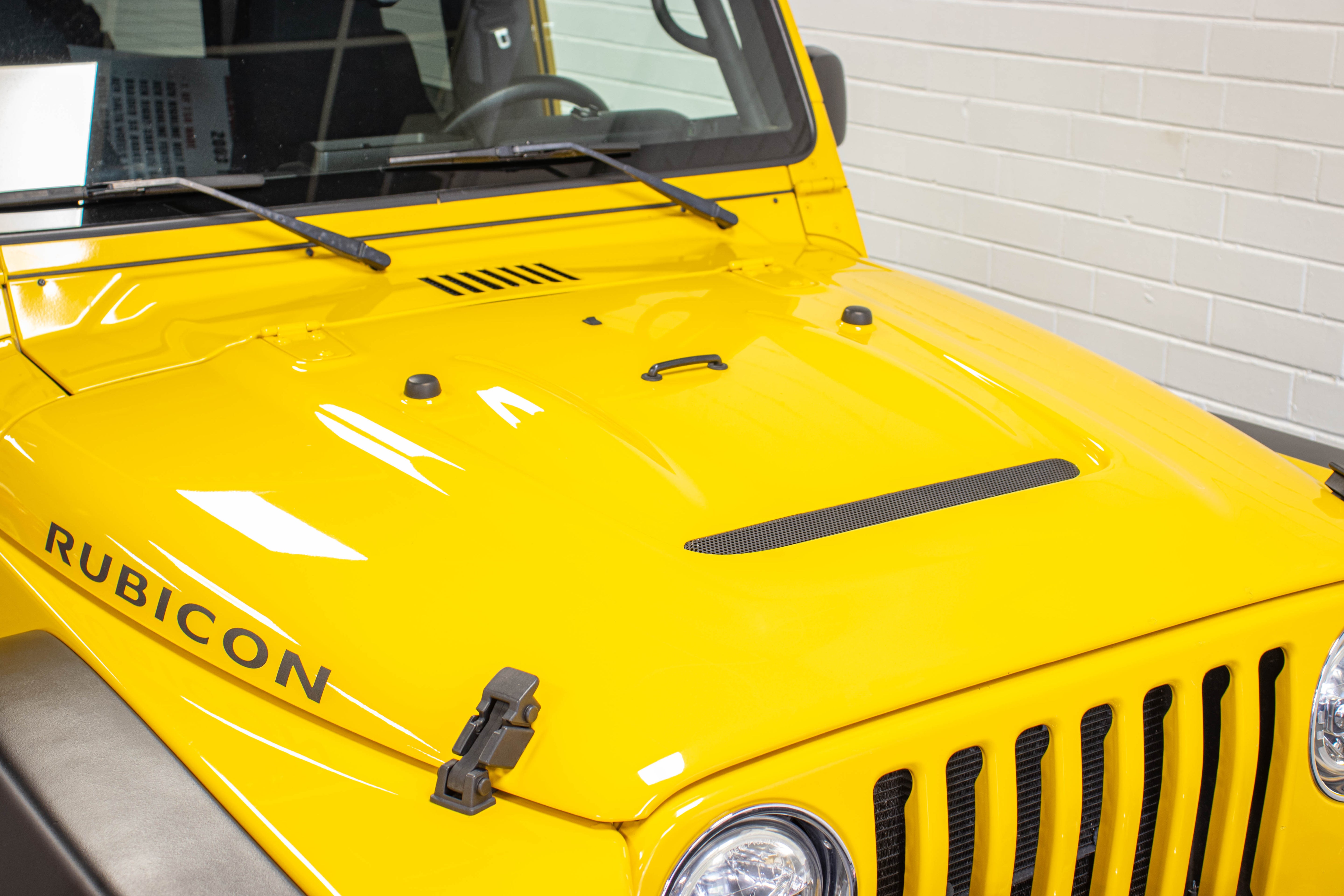 2006 Jeep Wrangler TJ Unlimited Rubicon HEMI Solar Yellow