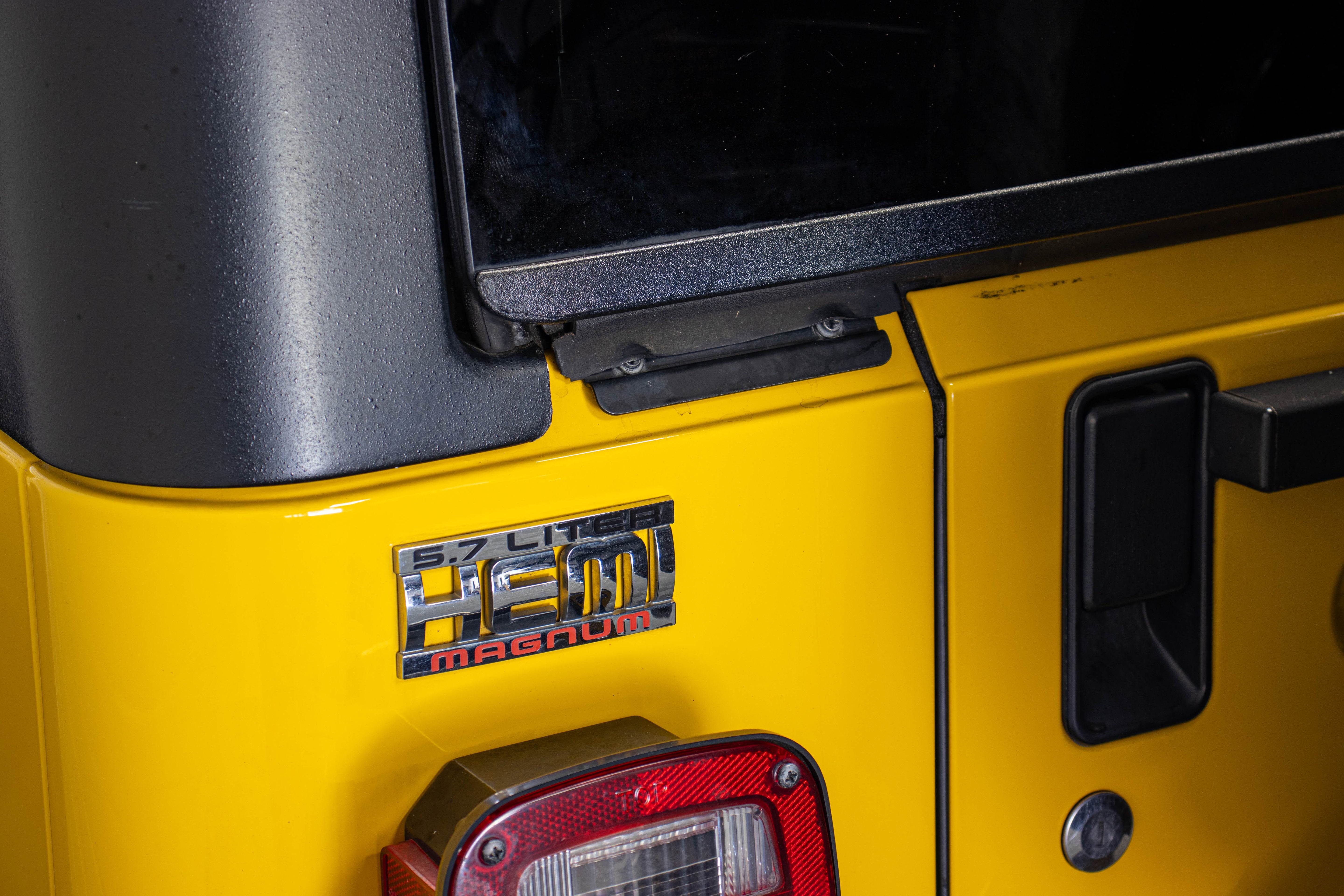 2006 Jeep Wrangler TJ Unlimited Rubicon HEMI Solar Yellow