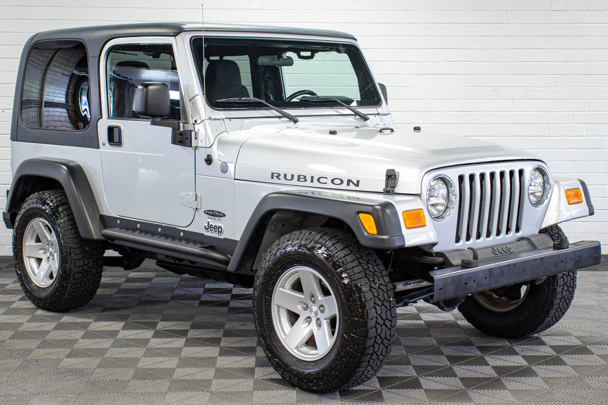 2006 Jeep Wrangler TJ Rubicon Hard Top Bright Silver