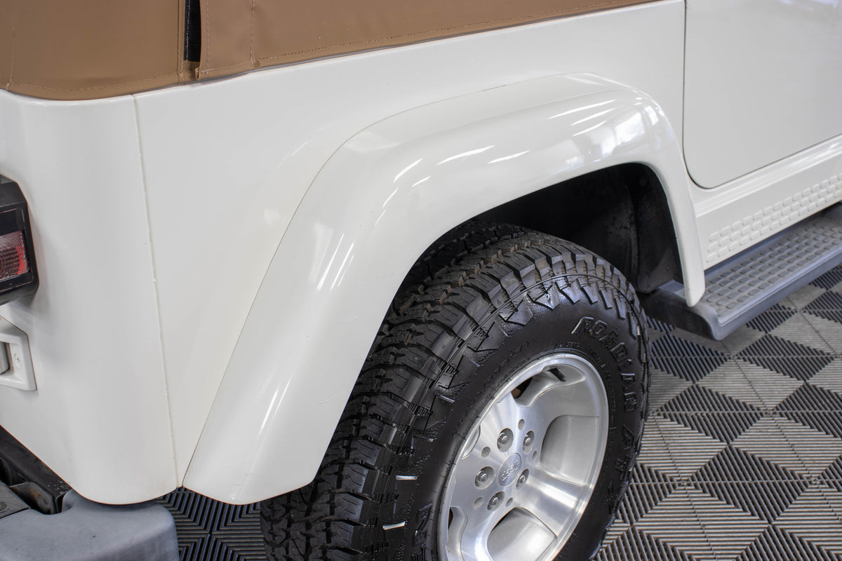 2002 Jeep Wrangler TJ Sahara Soft Top Stone White