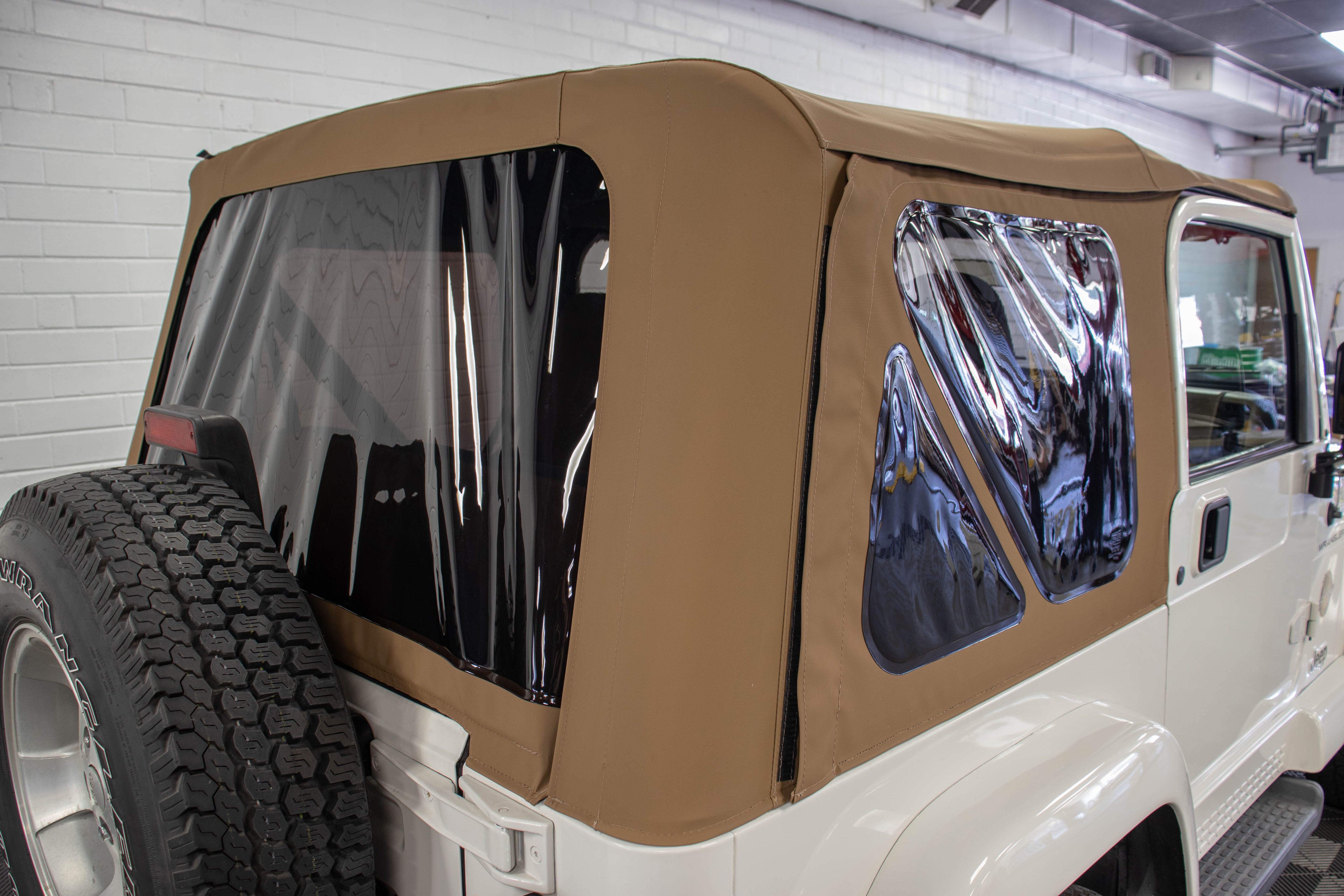 2002 Jeep Wrangler TJ Sahara Soft Top Stone White