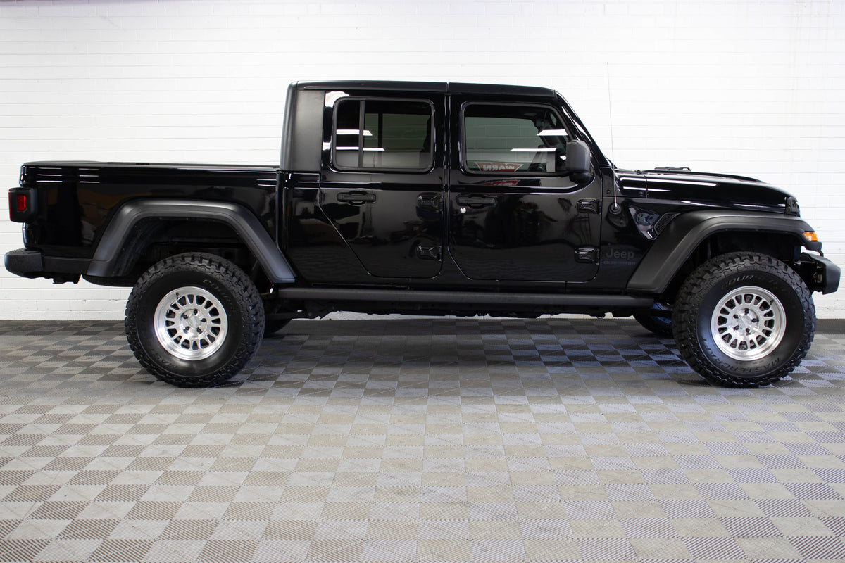 2020 Jeep Gladiator JT Sport Hard Top Black