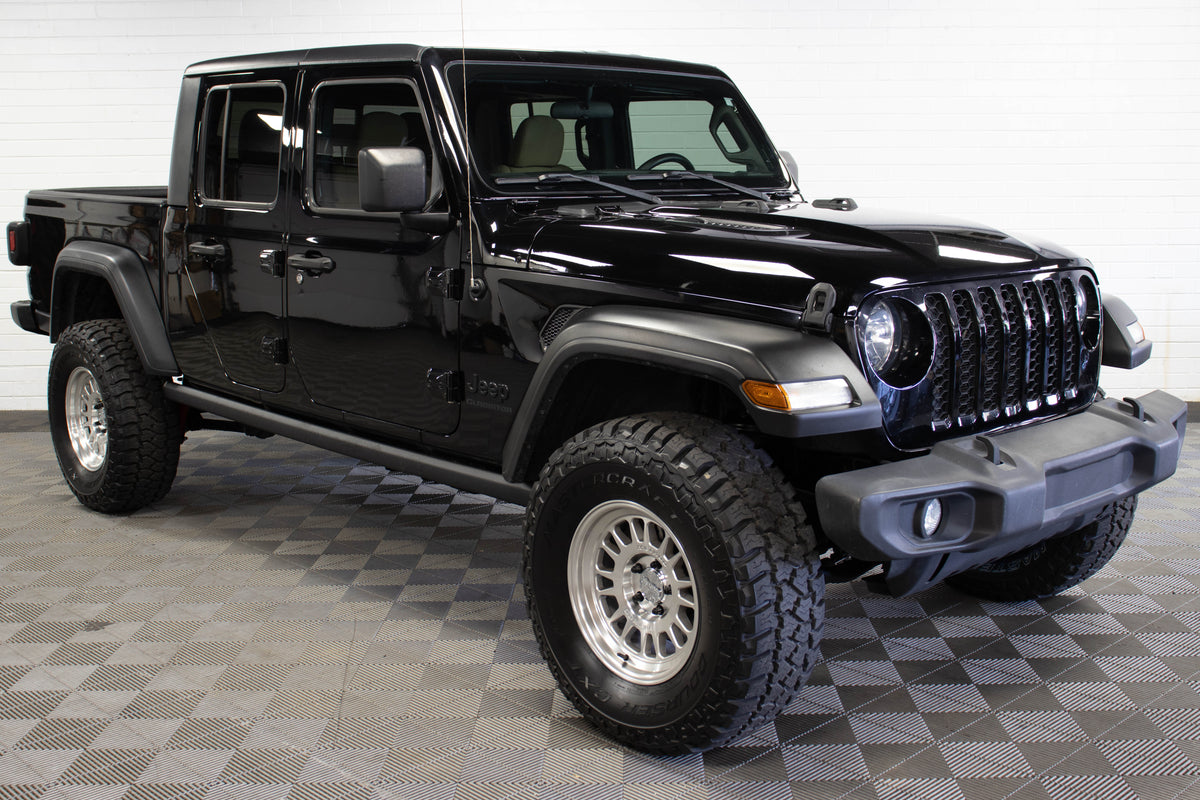 2020 Jeep Gladiator JT Sport Hard Top Black