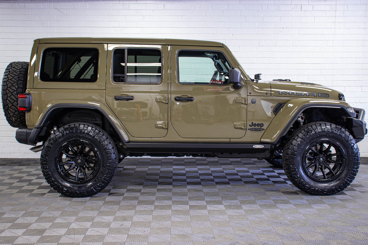 2027 Jeep Wrangler JLU Moab 392 Power Top '41 Green