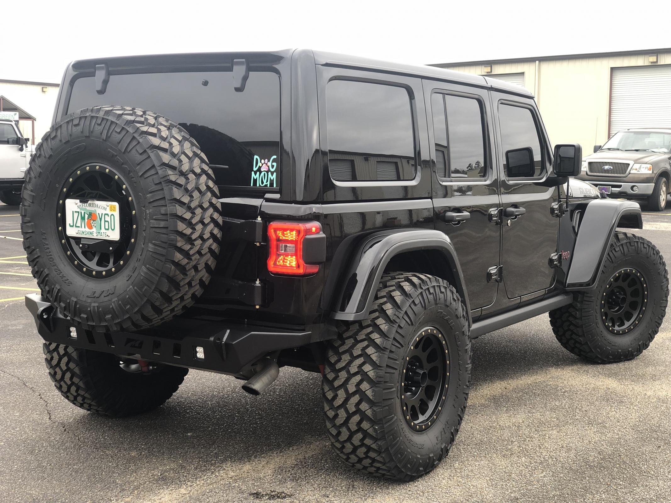 Jeep JL Tire Carrier 18 + Wrangler JL Up To 40 Inch Tire Motobilt