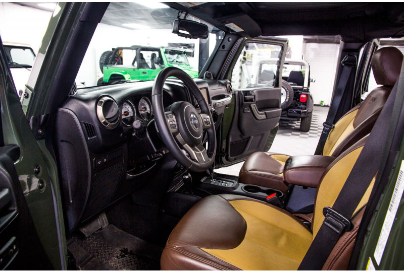  Filson Rugged Twill and Leather Seats