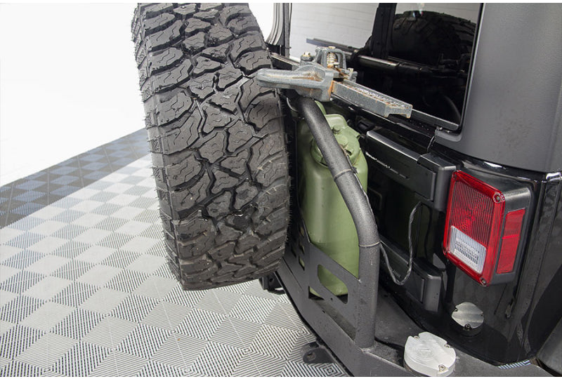 Hi Lift Jack and Jerry Cans For Water And Gas