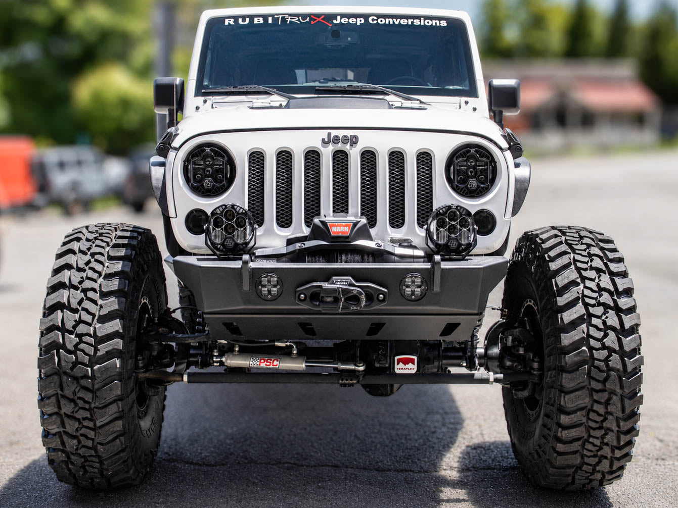 2015 Jeep Wrangler JKUR HEMI Bright White RubiTrux Show Jeep
