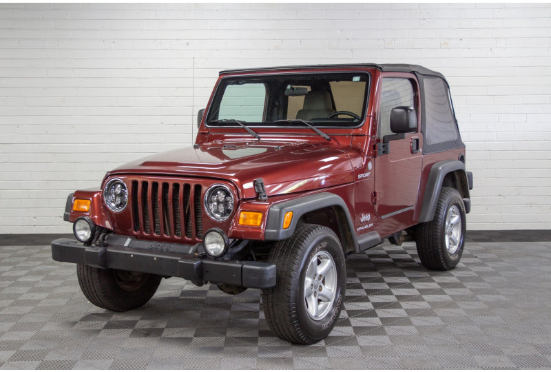Pre-Owned 2004 Jeep Wrangler TJ Sport Sienna Pearl - SOLD