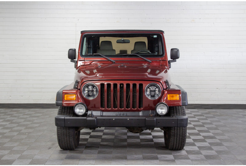 Pre-Owned 2004 Jeep Wrangler TJ Sport Sienna Pearl - SOLD