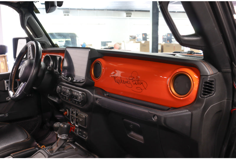 Custom Built Gladiator JT Mohemicon