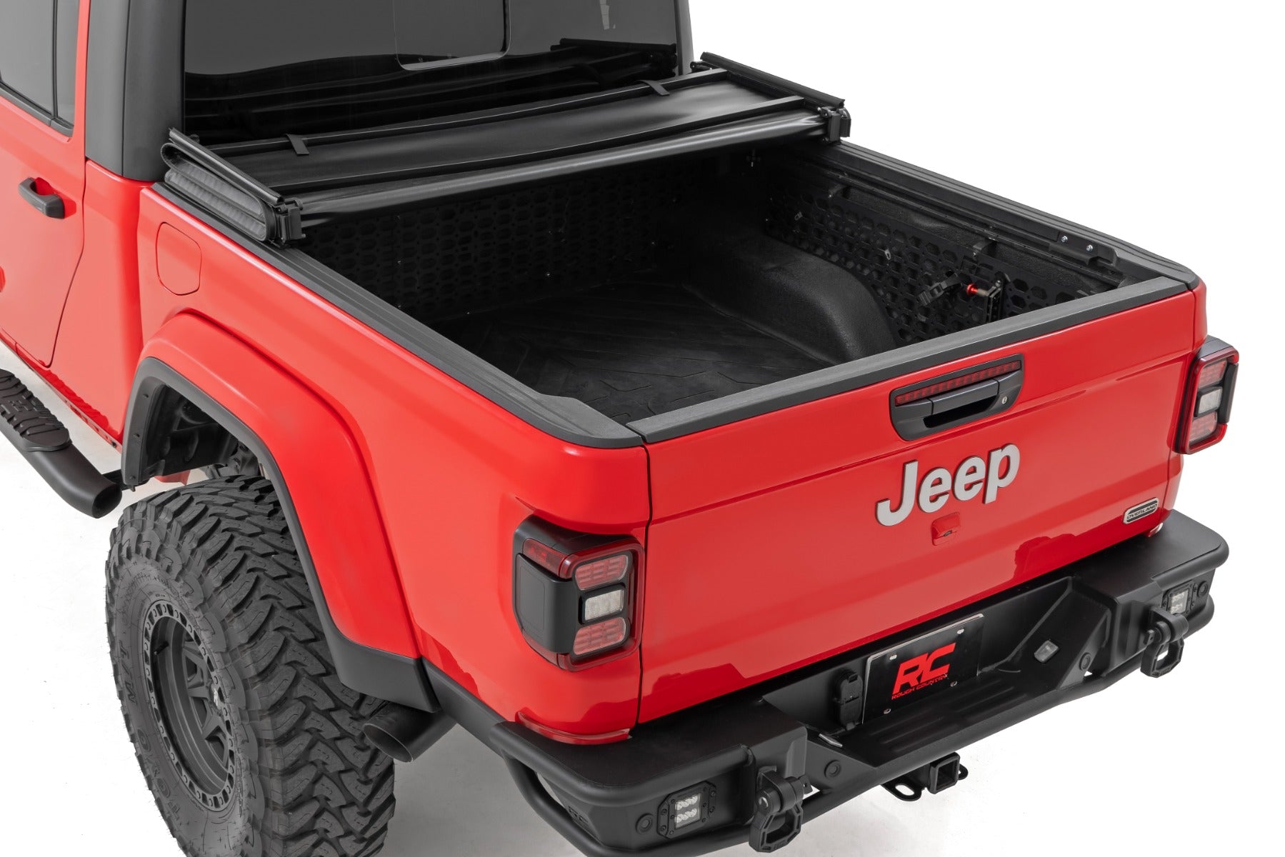 Rough Country Soft Tri-Fold Bed Cover; Gladiator JT