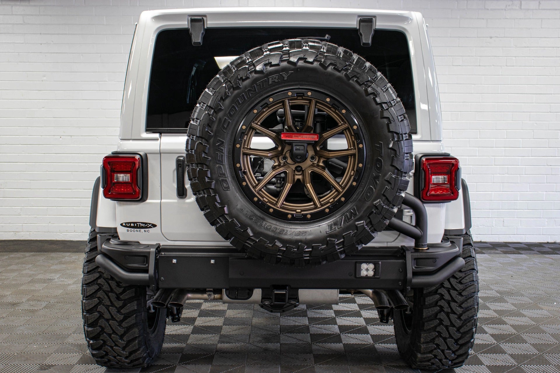 Pre-Owned 2024 Jeep Wrangler JL Unlimited Rubicon Final Edition 392 Power Top Bright White - SOLD