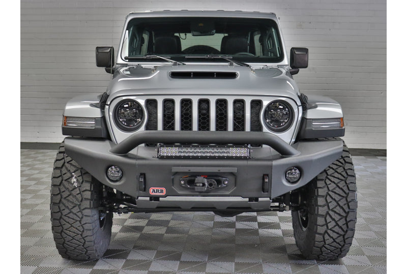 Silver 2023 Jeep Wrangler JL Unlimited Rubicon Front JP-SILVER-PW643104