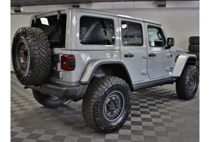 Silver 2023 Jeep Wrangler JL Unlimited Rubicon Passenger Rear Corner JP-SILVER-PW643104