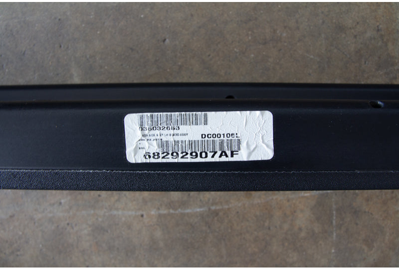 Jeep Wrangler JLU Sahara Steps / Running Boards OEM Mopar Take-Off 68292906AE, 68292907AF