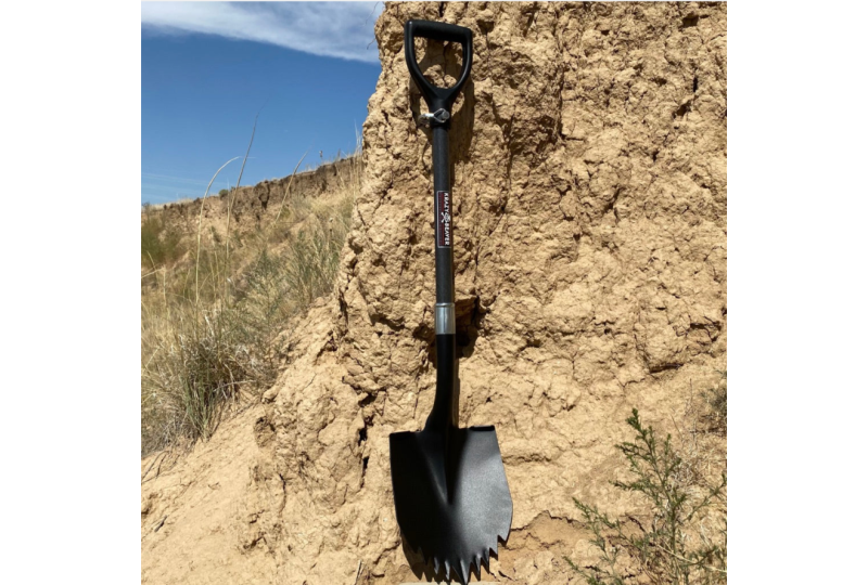 Krazy Beaver Shovel | Textured Red Head/Black Handle