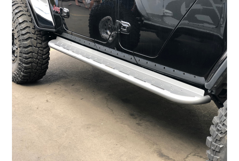 GenRight Rocker Guards w/ Step; Wrangler JLU