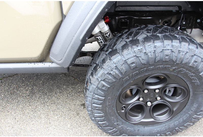 TeraFlex 0-1.5 Lift Falcon SP2 3.3 Fast Adjust Piggyback Shocks; Gladiator JT