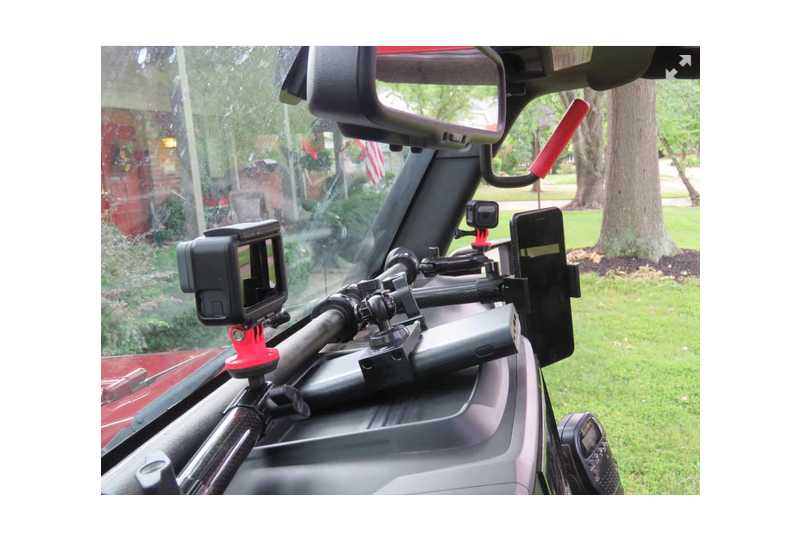 Vector JKE-Dock Compatible w/OEM Dash Head Unit; Wrangler JK